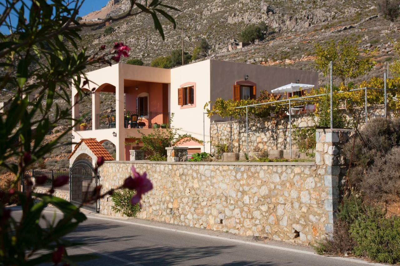 Villa-Skalia / Kalymnos House Екстериор снимка